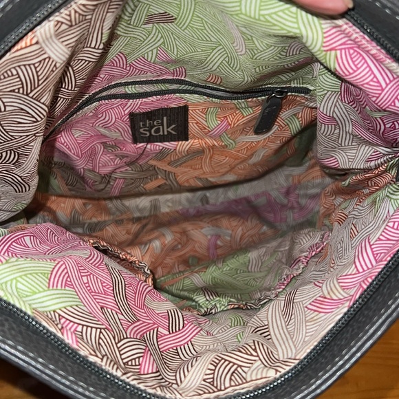 The Sak Dark Gray Leather Messenger Bag Shoulder Purse - Picture 6 of 11